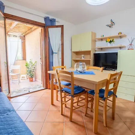 Marini House Апартаменти